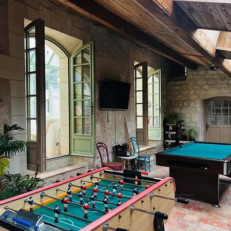 فندق مبيت وإفطار Chateau De La Thibaudiere Bois Savary - Familiale Du Roi 3*