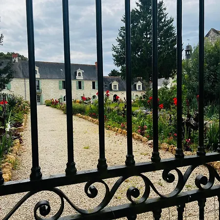 Chateau De La Thibaudiere Bois Savary - Familiale Du Roi فندق مبيت وإفطار Allonnes (Maine-et-Loire)