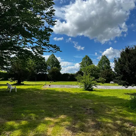 Chateau De La Thibaudiere Bois Savary - Familiale Du Roi فندق مبيت وإفطار