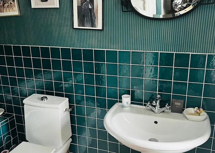 Bed & Breakfast Château De La Thibaudière Bois Savary - Familiale Du Roi