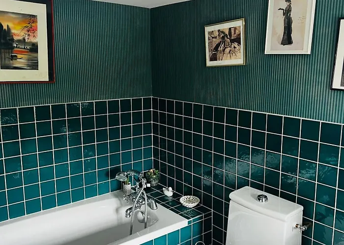 Château De La Thibaudière Bois Savary - Familiale Du Roi Bed & Breakfast Allonnes (Maine-et-Loire)