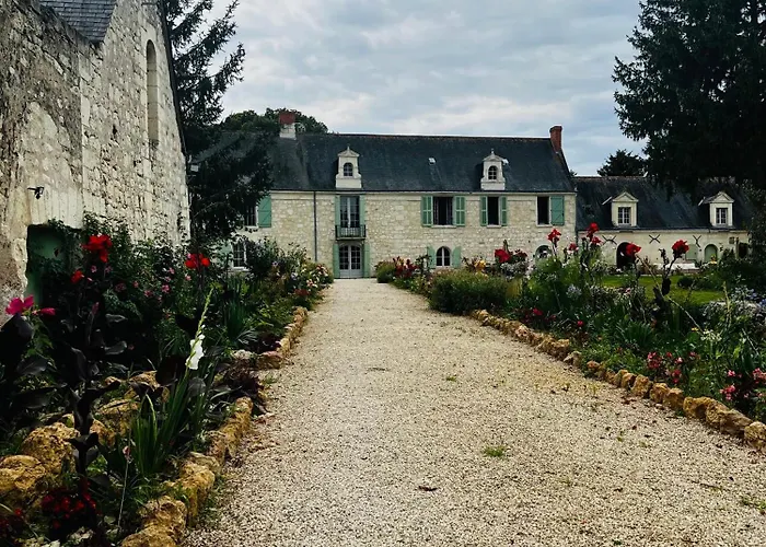 Bed & Breakfast Château De La Thibaudière Bois Savary - Familiale Du Roi